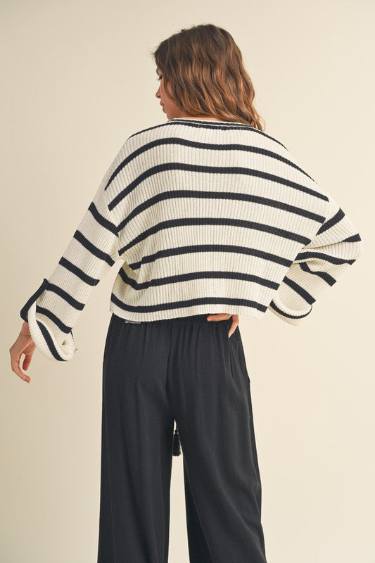 STRIPED PATTERN ROLL UP SLEEVE DETAIL KNITTED TOP